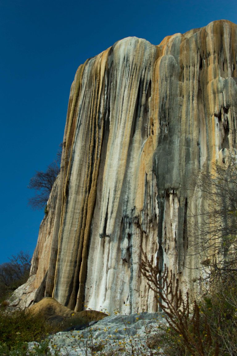 hierve-el-agua-deseo-de-sendero